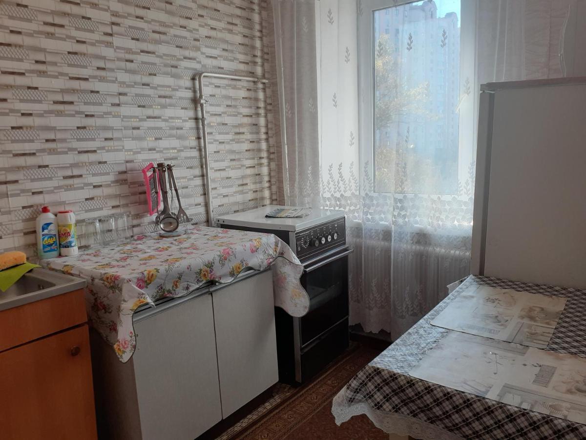 Квартира Возле Индустриального Моста, Нау Kiev Esterno foto